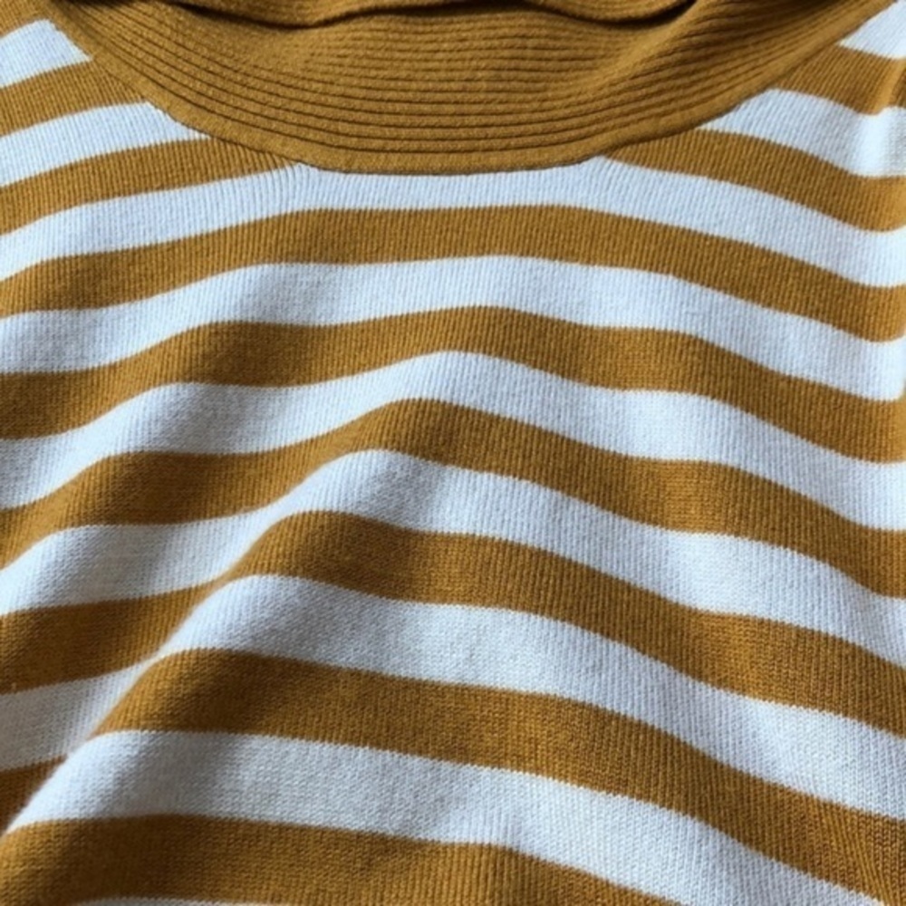 One A Sweater Blouse - Size Small - Picture 3 of 5